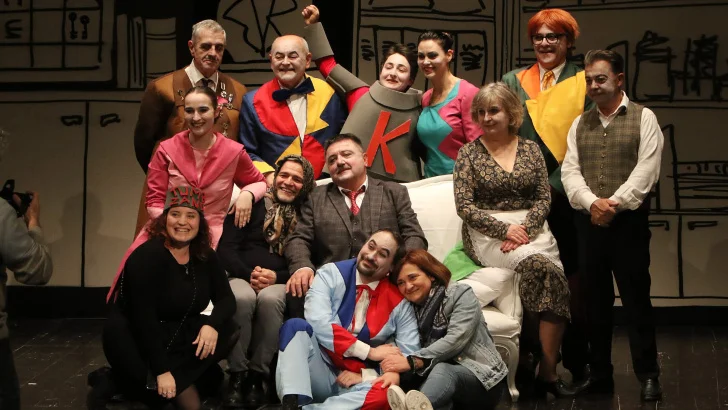 “Roba da matti” in scena a Falconara (AN)